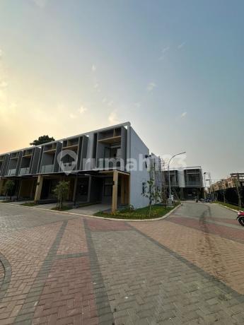 Dijual Rumah Full Furnish 2 Lantai Siap AJB di Tanakayu BSD City