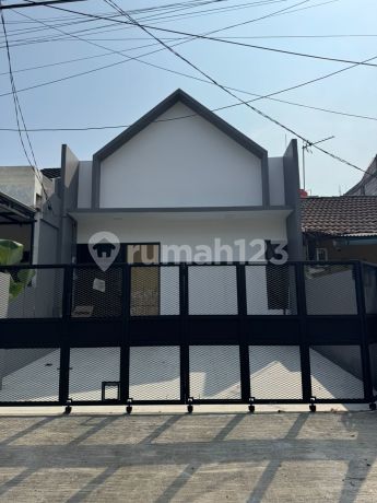 For Sale, Ready-to-Live-in House in Mutiara Gading Timur, Bekasi