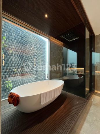 Dijual Cepat Rumah Serasa Hotel Bintang 5 Bagus Tropical Hommy