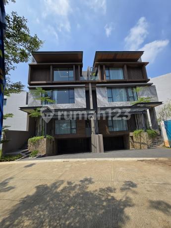 Lake Facing House With Private Lift in Jakarta