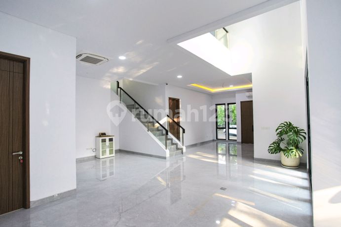 Dijual Rumah Hook Bangun Mandiri di BSD City