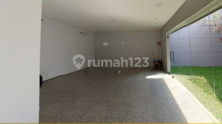 Rumah Bagus Unfurnished di Istana Regency Bandung