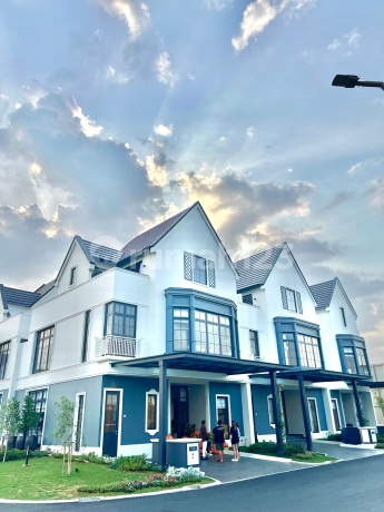 Rumah 3 Lantai di Gading Serpong Siap Huni L10, Dekat Mal Sms