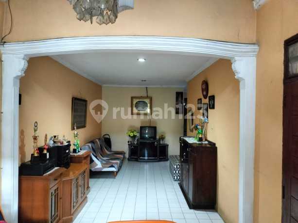 Rumah Siap Huni di Jantung Pamulang - Strategis & Nyaman