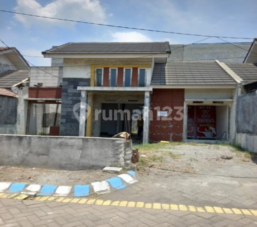 Rumah Murah Dekat Pusat Perbelanjaan di Sidoarjo