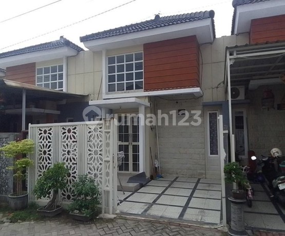 Good Cheap House Near Shopping Center in Mojokerto Good Cheap House Near Shopping Center in Mojokerto