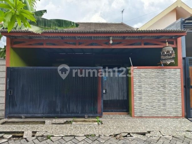 Rumah Murah Dan Bagus Di Solawanpanji - Sidoarjo Dekat Stasiun Buduran (200) Rumah Murah Dan Bagus Di Solawanpanji - Sidoarjo Dekat Stasiun Buduran (200)