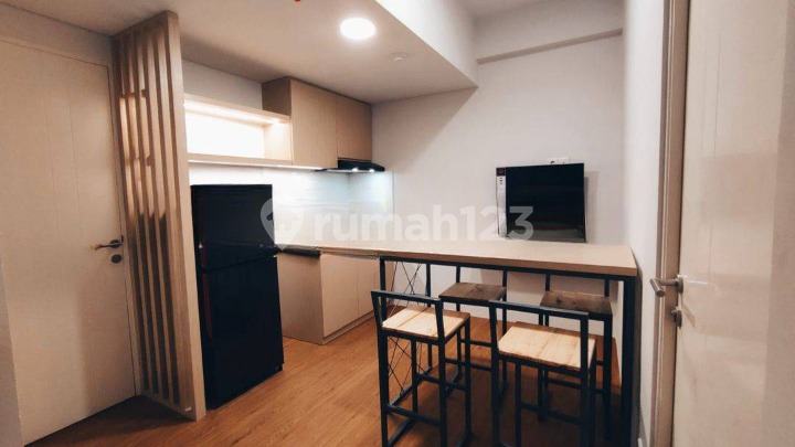 JUAL/SEWA APT CORNELL 2 BR FULL FURNISHED SIAP HUNI