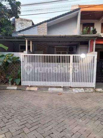Dijual Cepat Rumah Komplek Pondok Aren Bebas Banjir Siap Huni Termurah Terenovasi SHM Nego Strategis Dijual Cepat Rumah Komplek Pondok Aren Bebas Banjir Siap Huni Termurah Terenovasi SHM Nego Strategis