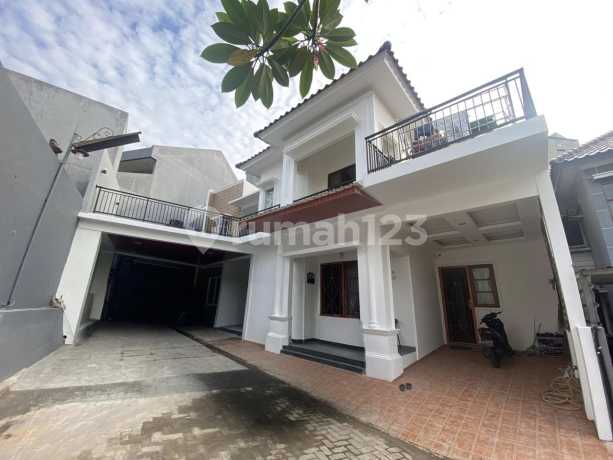 House in Puri Sriwedari Cibubur 2 Floors, Cimanggis Sub-district, Depok City