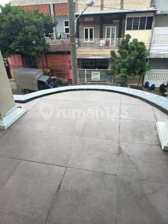 Rumah Besar Area Bukit Beringin Rumah Besar Area Bukit Beringin