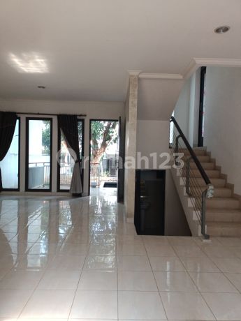 Rumah Semifurnish Mahogany Residence Cibubur Dekat Lrt Transjakarta Tol Mall