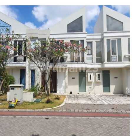 Rumah Grand Pakuwon di Jual Rugi Surabaya