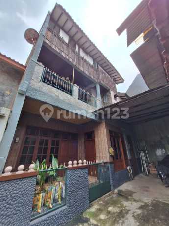 TURUN HARGA!!! Rumah 3 lantai Di Gunung Rahayu Cimahi Utara TURUN HARGA!!! Rumah 3 lantai Di Gunung Rahayu Cimahi Utara