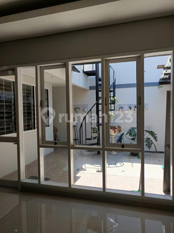 Dijual Taman Holis Indah 1 Baru Renov Siap Huni Bagus
