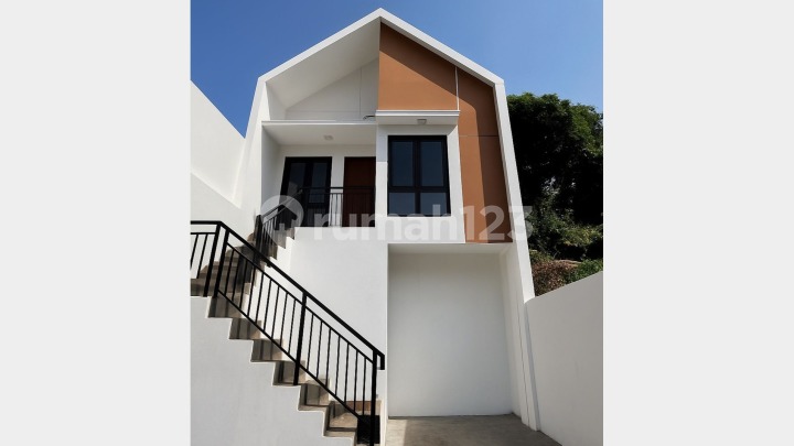 Rumah Baru 1 Lantai Minimalis di Komplek Girimande, Strategis!