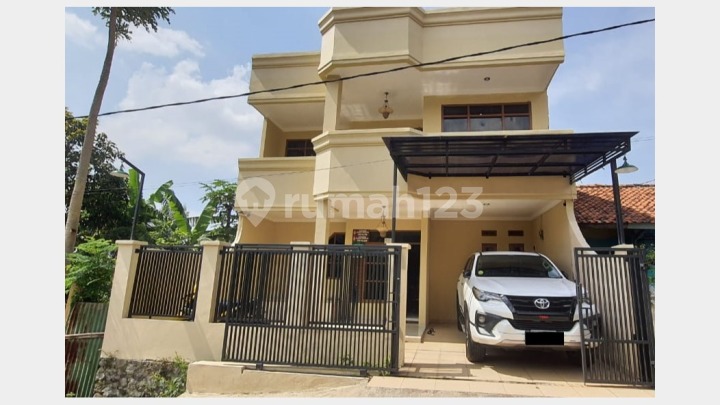 Dijual Cepat! Rumah 2 Lantai Asri Komplek Puskopad Ujungberung