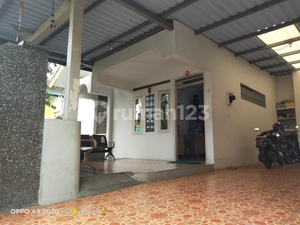 Rumah Kantor SHM 1,5 Lantai Dekat Griya Arcamanik Rumah Kantor SHM 1,5 Lantai Dekat Griya Arcamanik