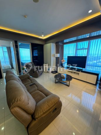 La Riz Mansion Private Lift Fully Furnished Surabaya Barat