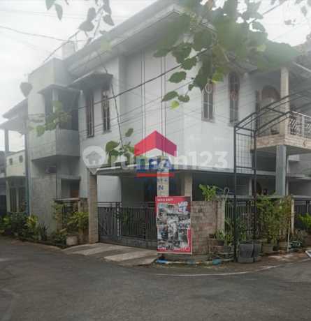 Rumah, 2 Lantai, SHM, di Kedungkandang Rumah, 2 Lantai, SHM, di Kedungkandang