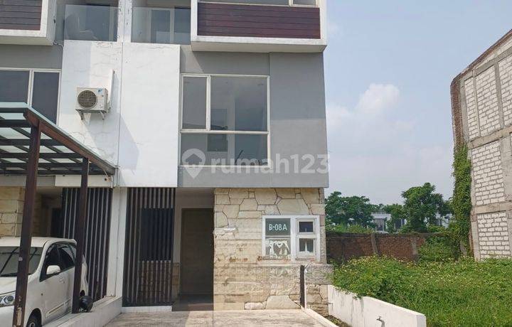 Dijual Disewakan Rumah Forest Mansion Surabaya Barat