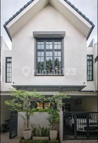 Rumah Bagus Furnished SHM di Puri Taman Asri Rumah Bagus Furnished SHM di Puri Taman Asri