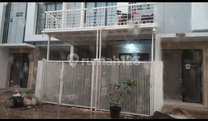 Dijual Rumah*regency One Babatan* Termurah