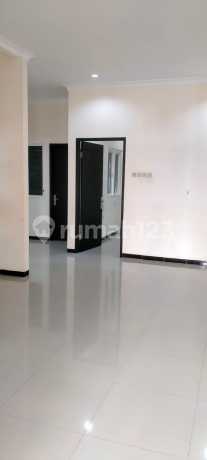 Rumah, 2 Lantai, Siap Huni Minimalis Urban Mansion Rumah, 2 Lantai, Siap Huni Minimalis Urban Mansion