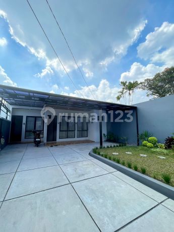 New 1-Story House in Kpad Gegerkalong Complex, Bandung.
