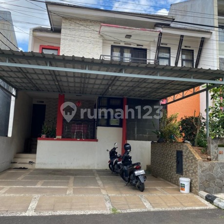 Rumah Siap Huni Berlokasi Strategis di Perumahan Eastern Hills.