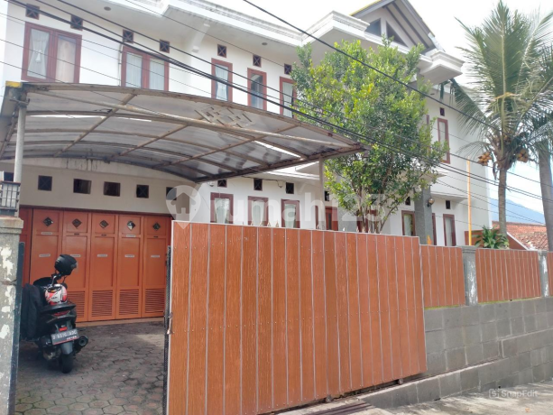 Rumah Tanah Luas, Harga Menarik di Sayap Mandalajati, Jalan Sukaasih, Sindang Jaya.