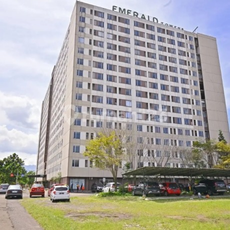 Apartemen Harga Menarik di Emerald Tower, Soekarno-Hatta. Apartemen Harga Menarik di Emerald Tower, Soekarno-Hatta.