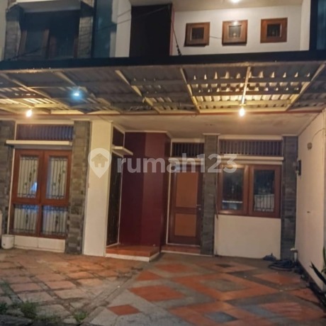 Rumah Siap Huni Berlokasi Strategis di Komplek Cikutra.