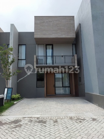 Rumah Lebar 7 Phase 4 Central Park Merr Surabaya Ready Nol Jalan
