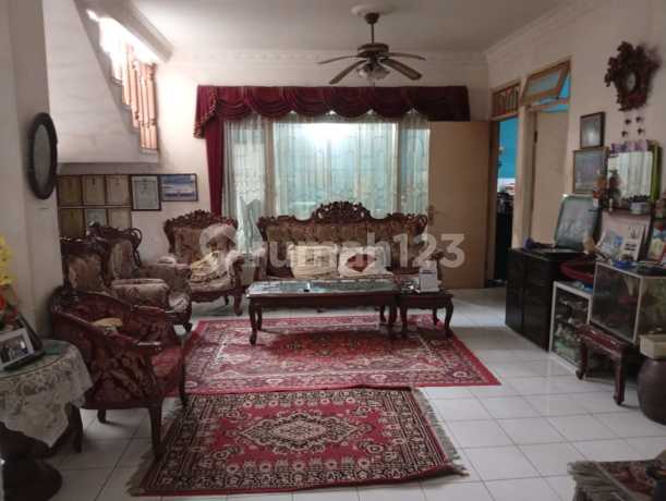 Dijual Rumah Holis Pesona Taman Burung Kota Bandung Dijual Rumah Holis Pesona Taman Burung Kota Bandung