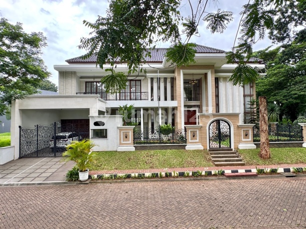 Rumah Mewah 2 Lantai Lokasi Premium di Bintaro Rumah Mewah 2 Lantai Lokasi Premium di Bintaro