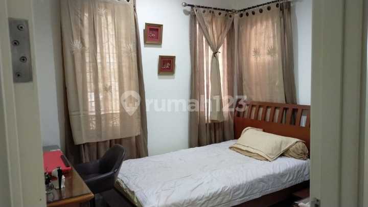 Dijual Rumah 2 KT Cluster Thomson Gading Serpong Tangerang