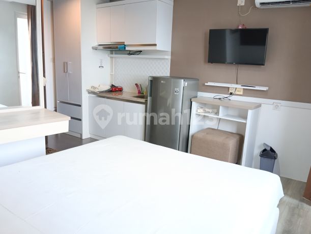 Buka Pintu ke Masa Depan Anda: Apartemen Studio Berperabotan Lengkap Dijual di Bintaro Icon Buka Pintu ke Masa Depan Anda: Apartemen Studio Berperabotan Lengkap Dijual di Bintaro Icon