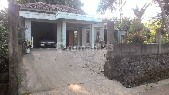 Rumah Di Manggis Utara Pakintelan Gunungpati