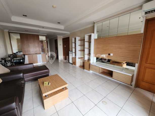 4 Bedroom Semi Furnished Ready-to-Occupy Apartment in Mediterania Lagoon, Central Jakarta