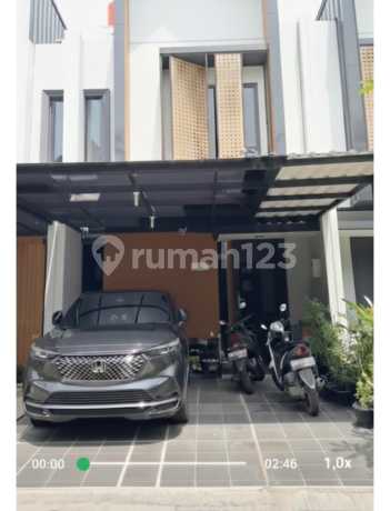 3-Story Minimalist House in Mahakam Cluster Jgc East Jakarta - Easy Access