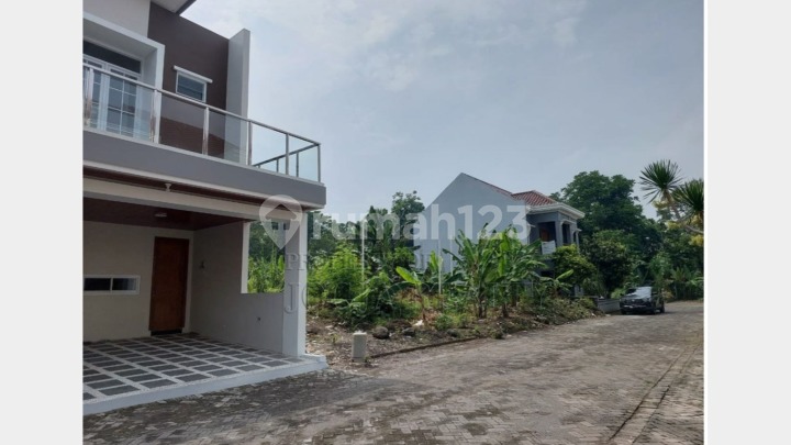 Yard Land in Jl Kapten Hariyadi Sleman Housing Area