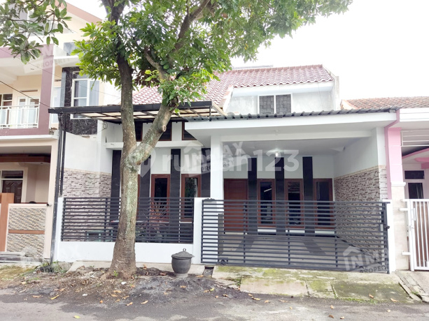Rumah Minimalis di Taman Sulfat Malang Rumah Minimalis di Taman Sulfat Malang