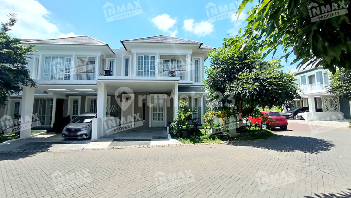 Rumah Bergaya Minimalis Modern di Malang Rumah Bergaya Minimalis Modern di Malang