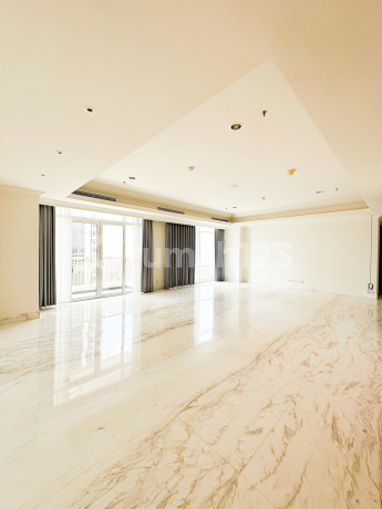 For Sale Botanica 3+1 Bedrooms High Floor