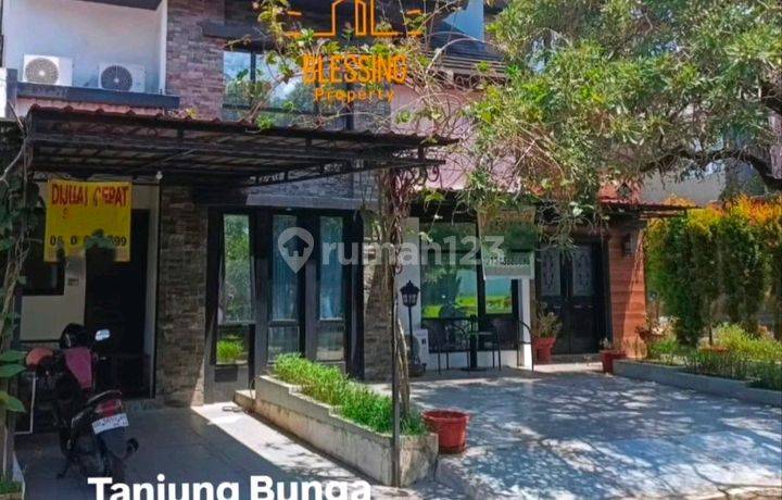 Dijual Rumah Mewah Sudut Di Elysium