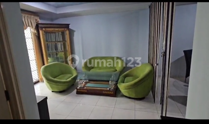 Sell Fast Cheap Good Apartment Strategically Located 3 Bedrooms Complete In Gading Resort Residence