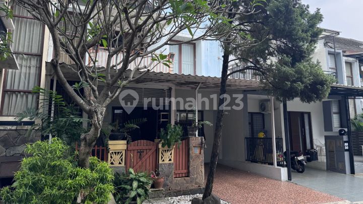 Dijual Rumah Full Furnished di Emerald Townhouse Bintaro Dijual Rumah Full Furnished di Emerald Townhouse Bintaro
