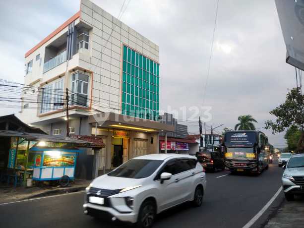 Dijual Gedung 3 Lantai Jl. Husein Kartasasmita Banjar