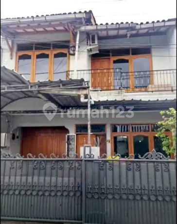Jual Rumah Terawat 2 Lantai di Sukaluyu Dekat Gasibu